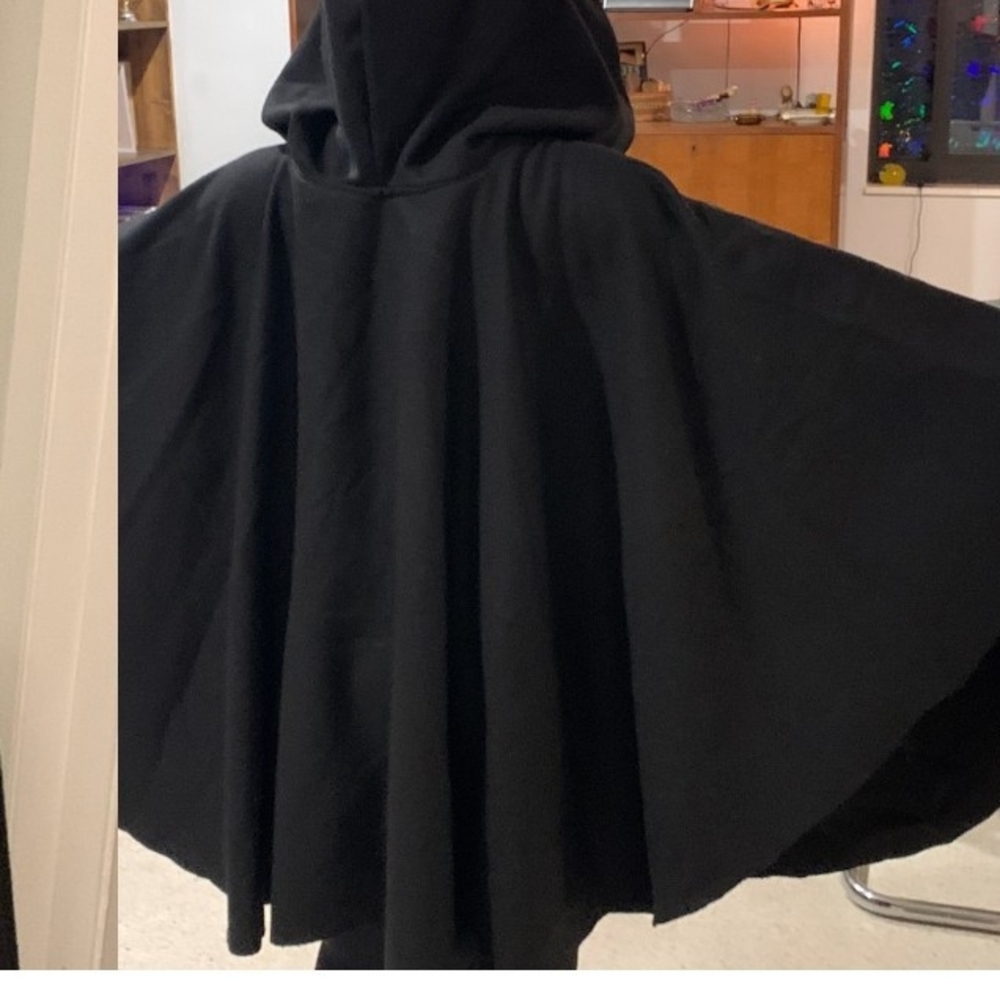 Ovate Raw Hem Wool Cloak